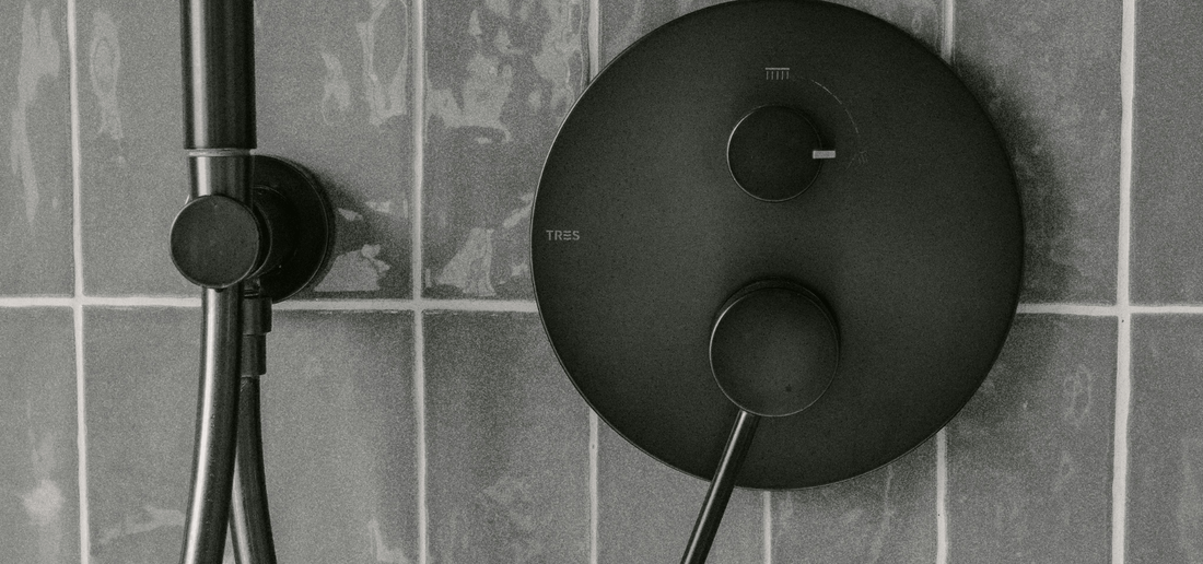 Designing the Spa Shower: A Builder’s Guide to Rain Heads, Body Sprays & Thermostatic Control