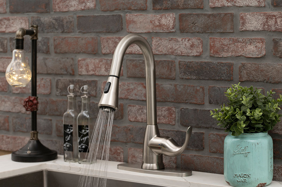 MSI 1 Handle Pull-Down Sprayer Kitchen Faucet — surface detail in natural tonality