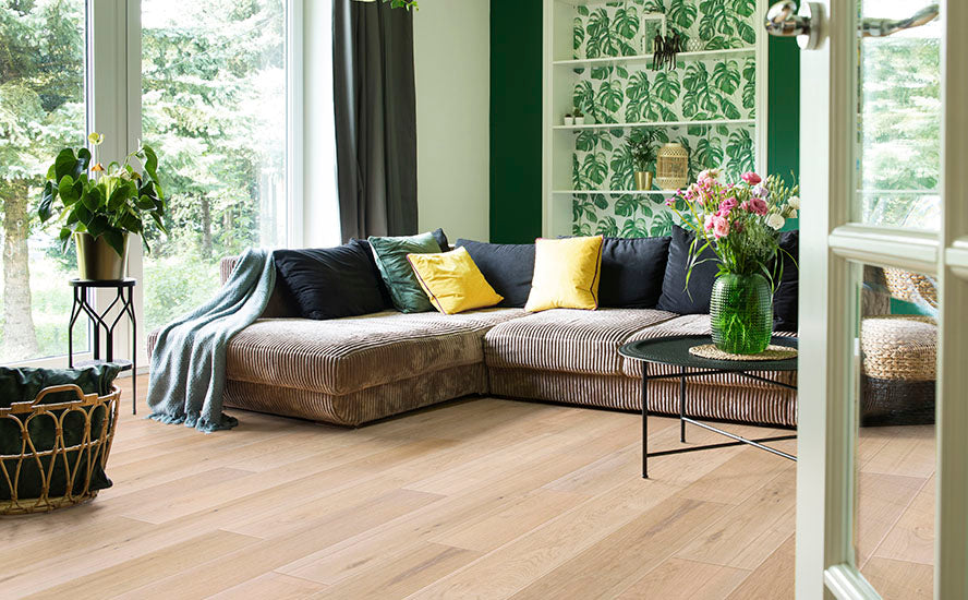 Laurel engineered hardwood room scene