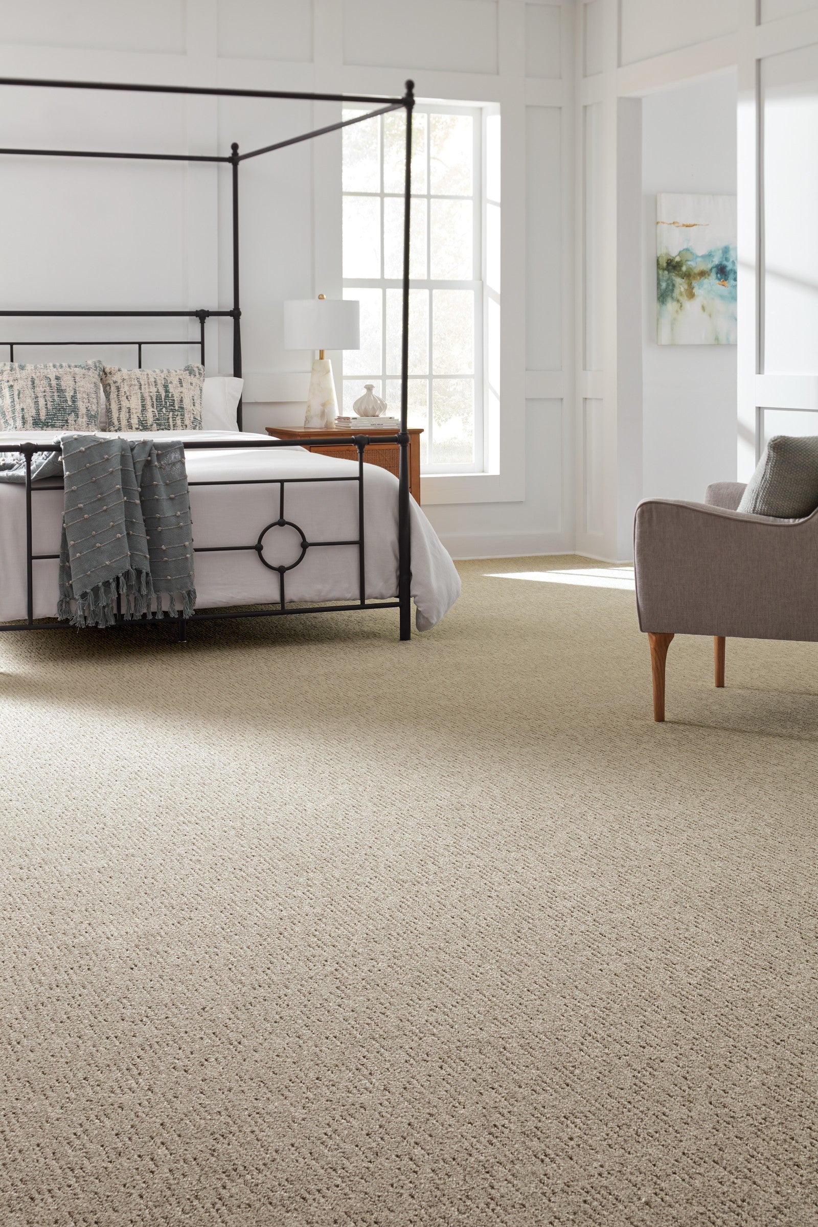 Mohawk Sculptured Touch in Champagne Glee, Carpet room scene
