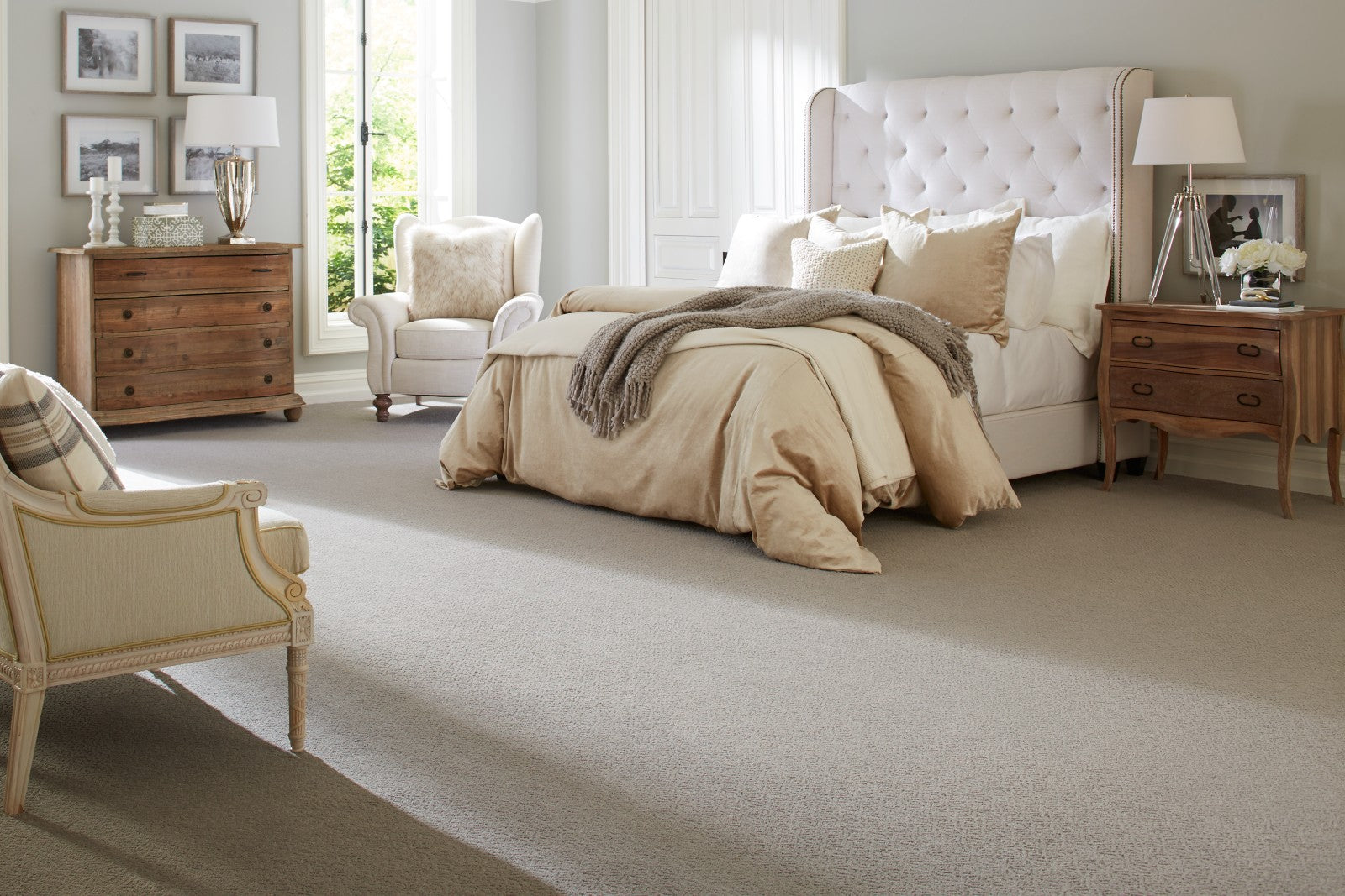 Mohawk Exquisite Charm in Windy Day, Carpet room scene