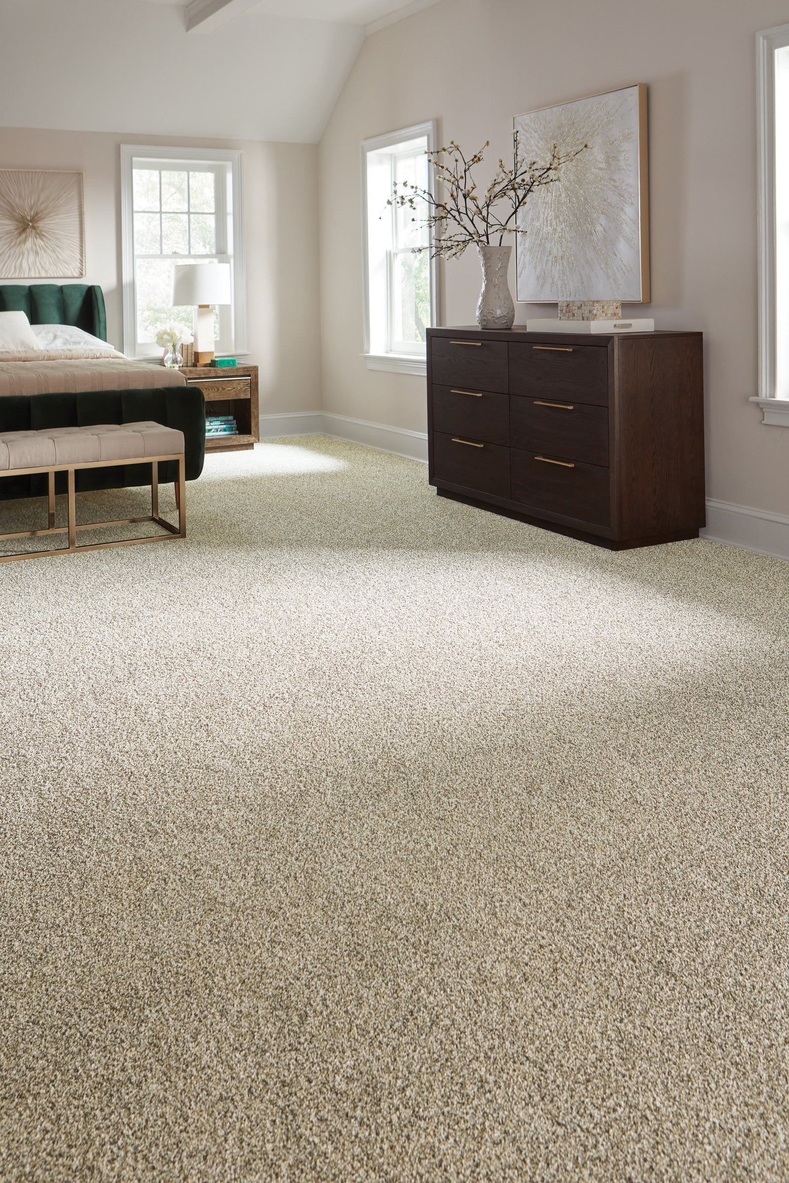 Mohawk Purrsonality II in Cascade, Carpet room scene