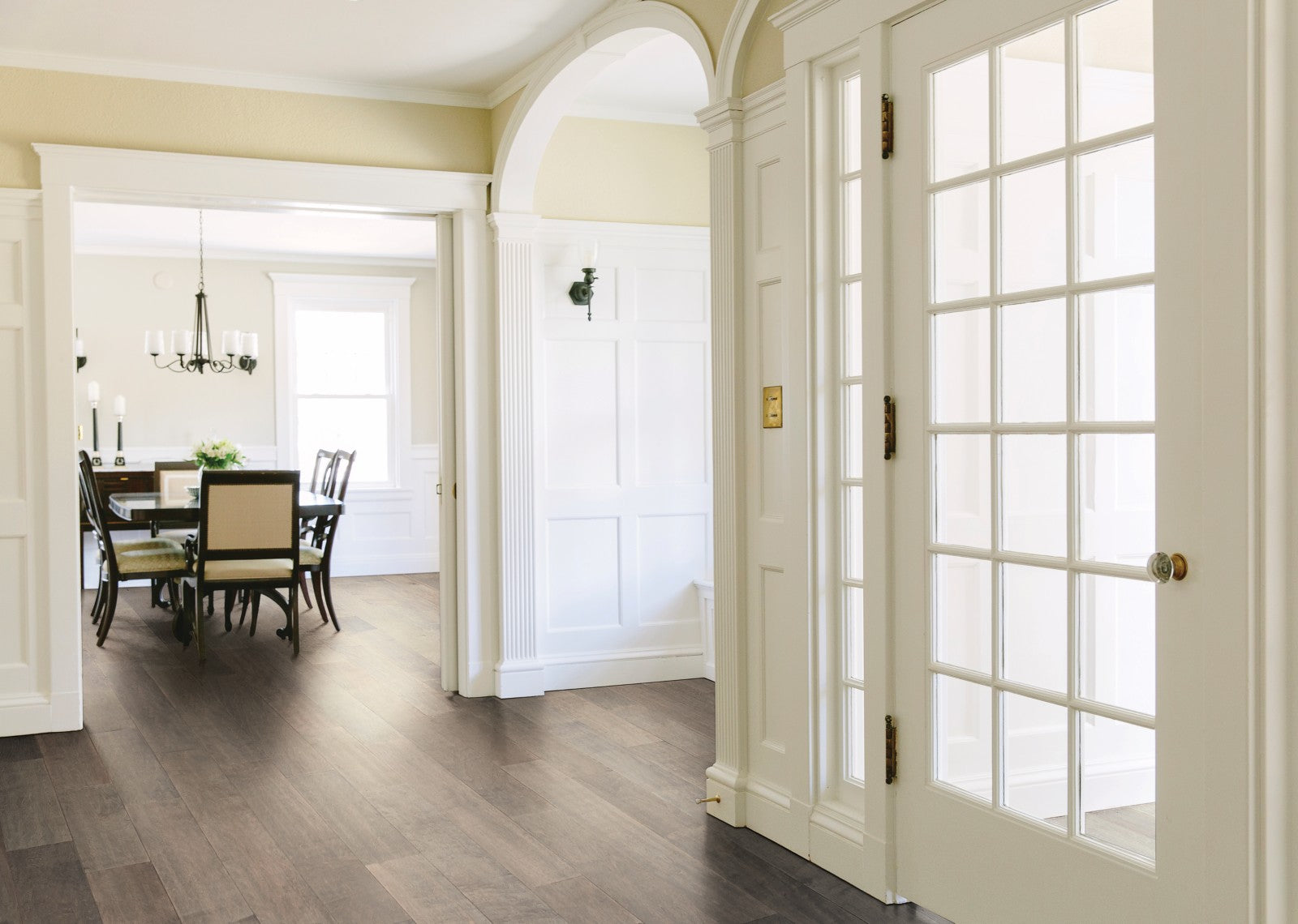 Mohawk Haven Pointe Maple in Taupe Maple, Engineered Wood room scene