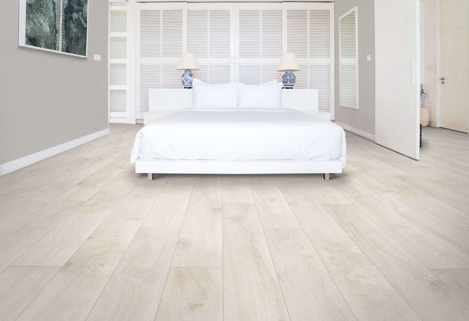 Mohawk Cypresta in Heirloom Oak, Laminated Wood room scene