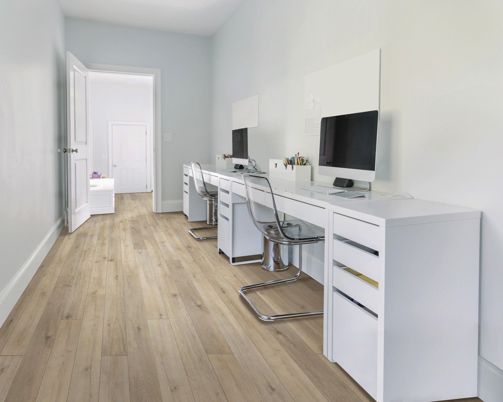 Mohawk Bellente in Vintage Villa Oak, Laminated Wood room scene