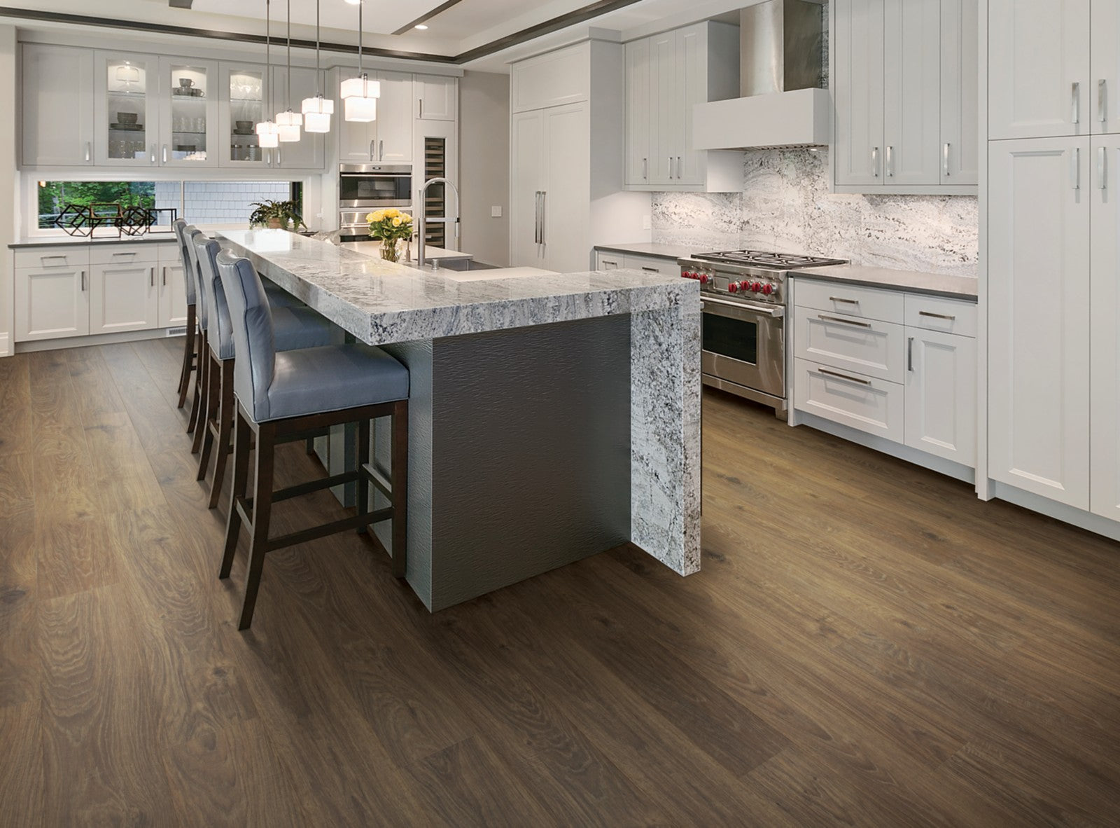 Mohawk Casita Terrace in Cottonwood Oak, Laminated Wood room scene
