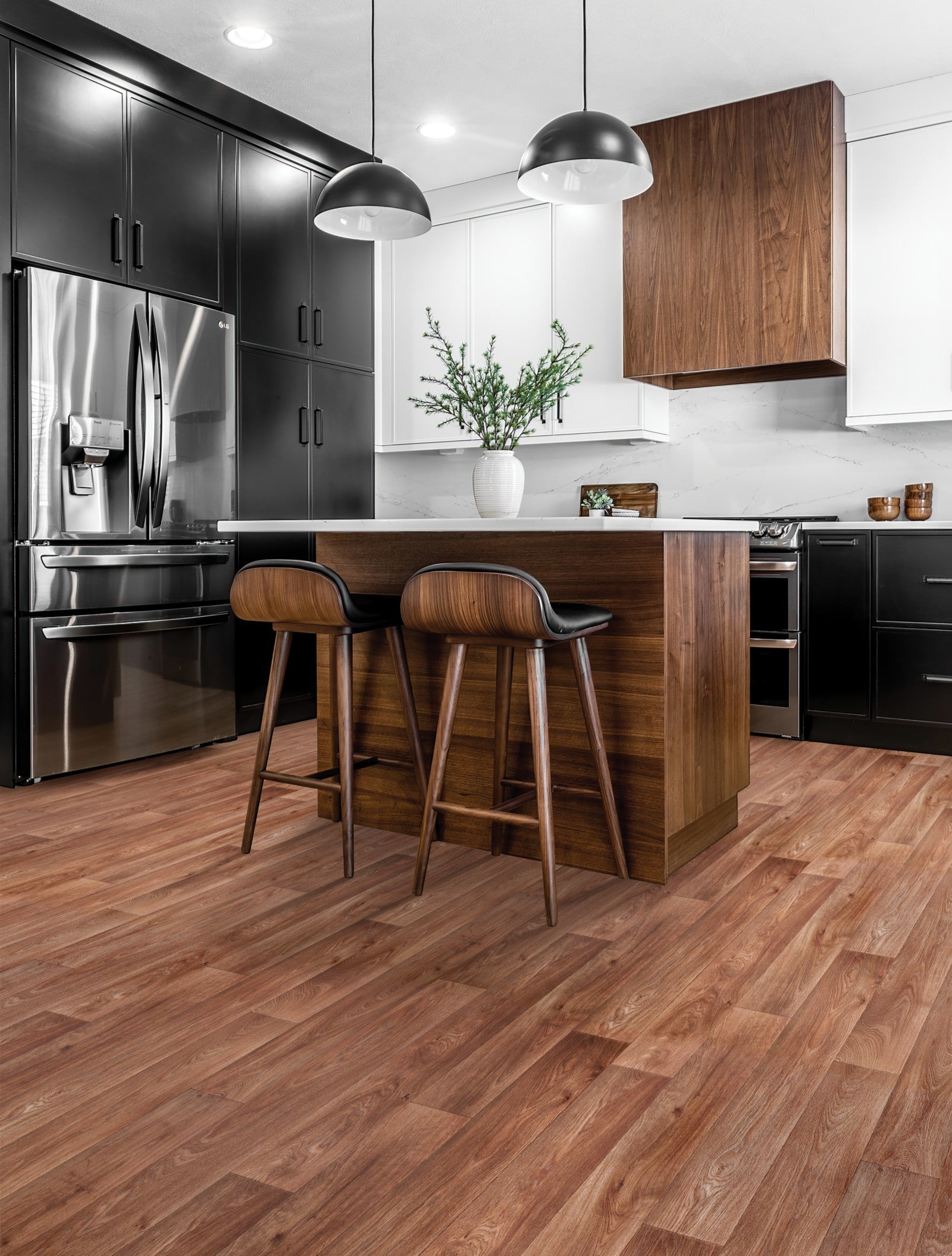 Mohawk Rosemore Rowe in Cottonwood, Resilient/Vinyl room scene