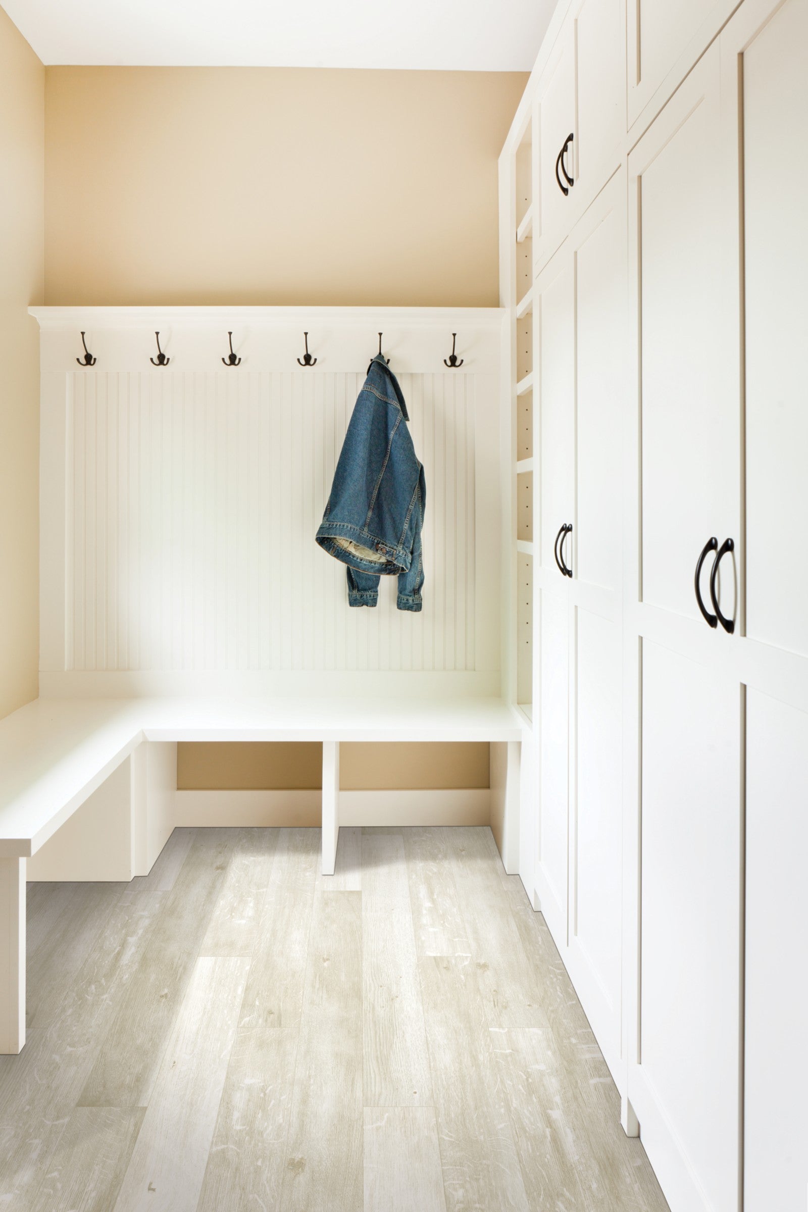 Mohawk Bowman II in Warbler Oak, Resilient/Vinyl room scene