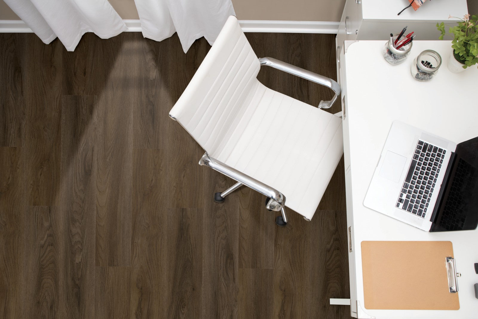 Mohawk Pro Solutions III in Sorrel, Resilient/Vinyl room scene