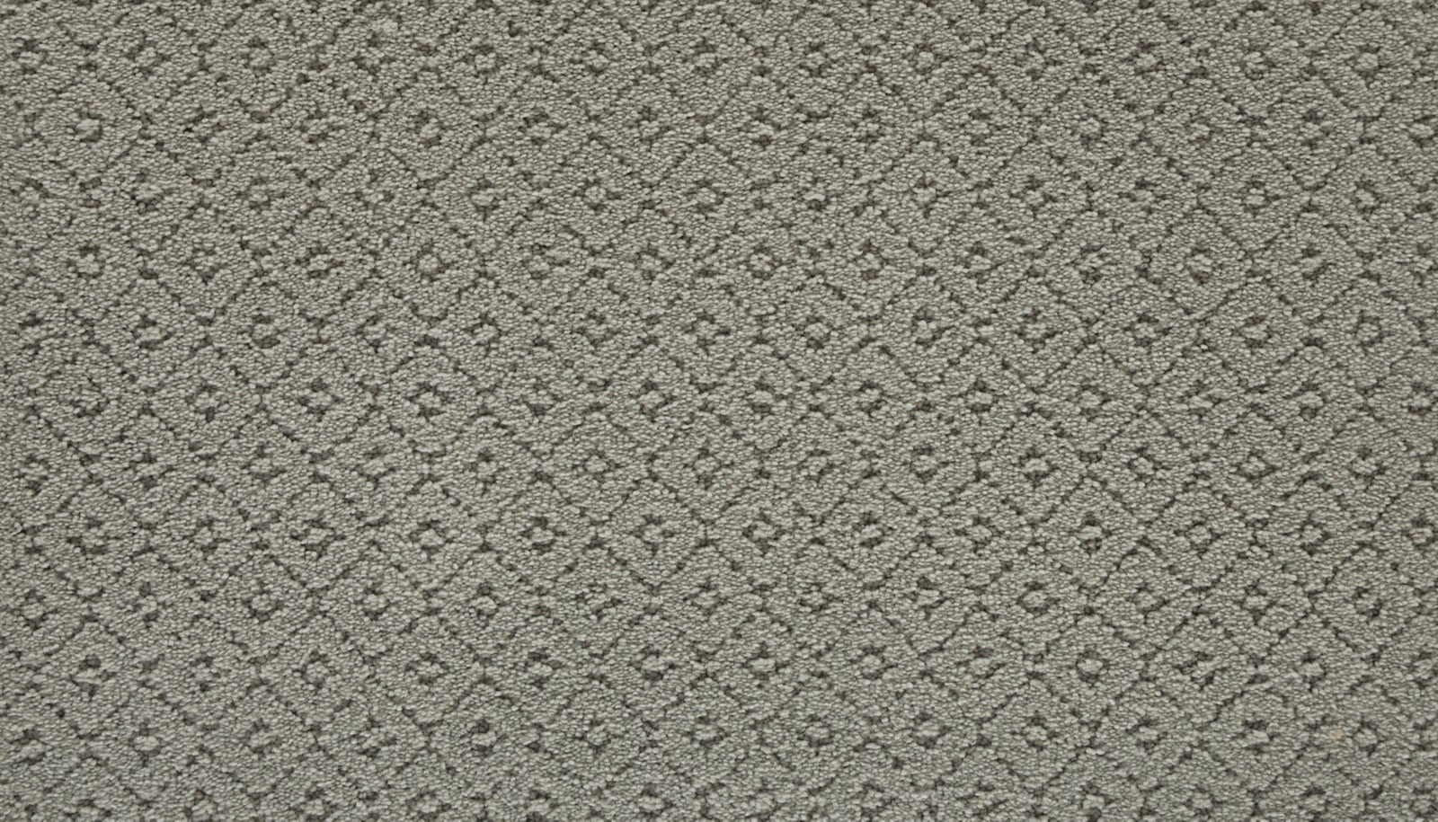 Mohawk Remarkable Elegance in Cloud Cover, Carpet product detail