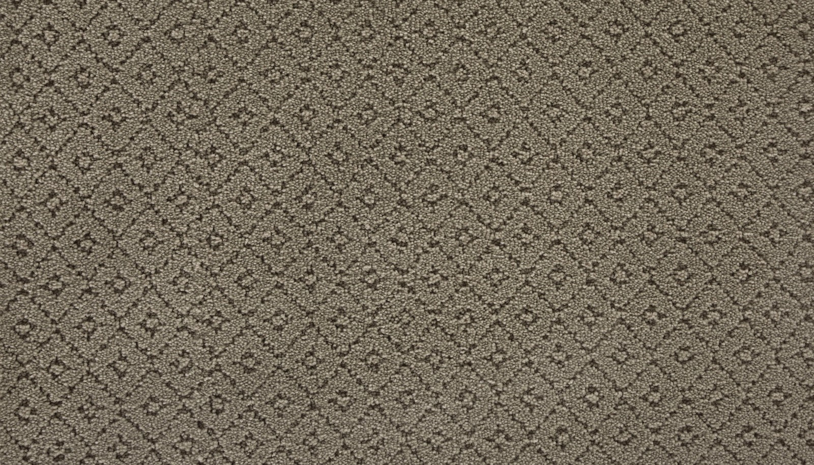 Mohawk Remarkable Elegance in Mystique, Carpet product detail