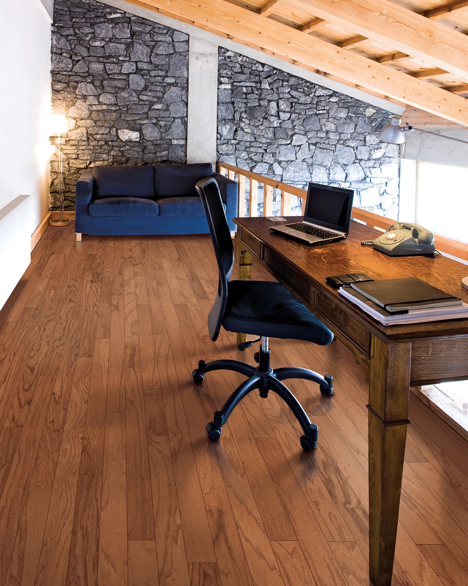 Mohawk Woodmore 3" in Oak Golden, Engineered Wood room scene