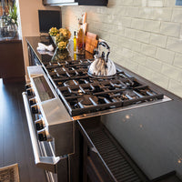MSI Highland Park Antique White Subway Tile 3x6 — surface detail in white tonality