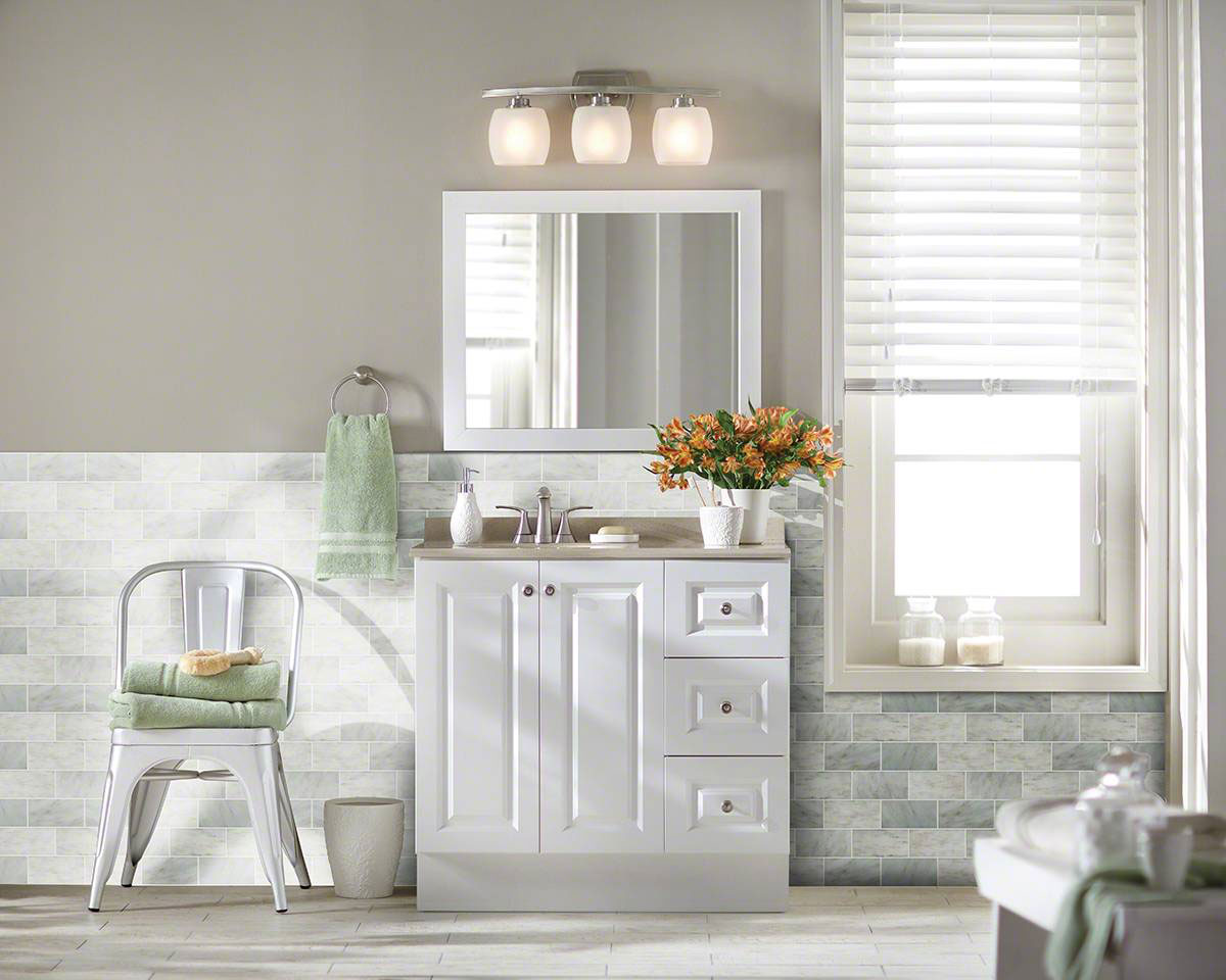 MSI Arabescato Carrara Subway Tile 3x6 — surface detail in natural tonality