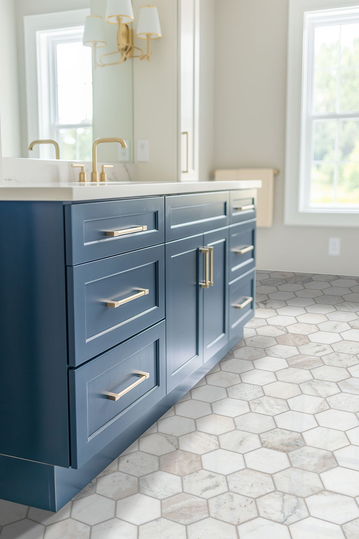 MSI Arabescato Venato White 5" Hexagon Honed Tile — surface detail in white tonality