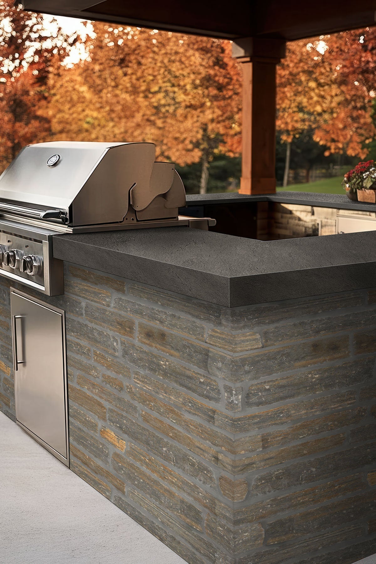 MSI Basaltina Nera — surface detail in natural tonality large-format glazed slab for vertical statement