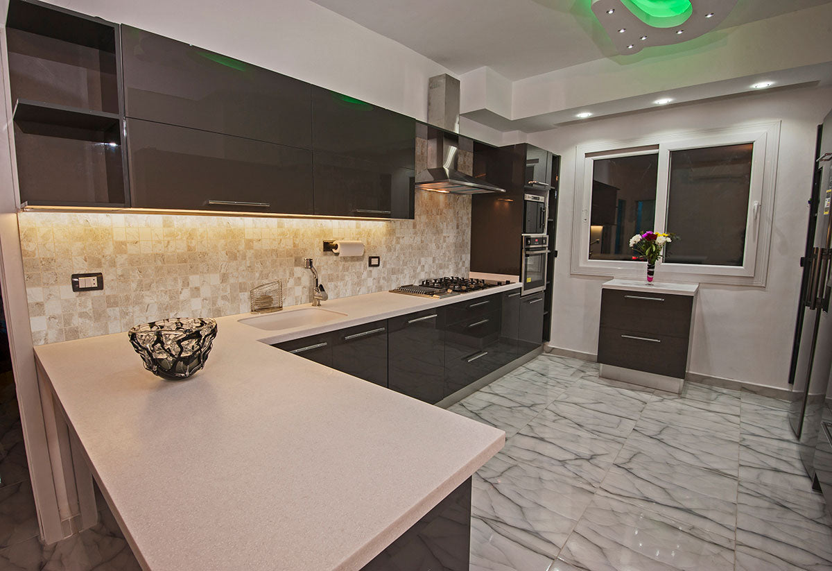 MSI Napa Beige — surface detail in beige tonality through-bodied porcelain for full-room install