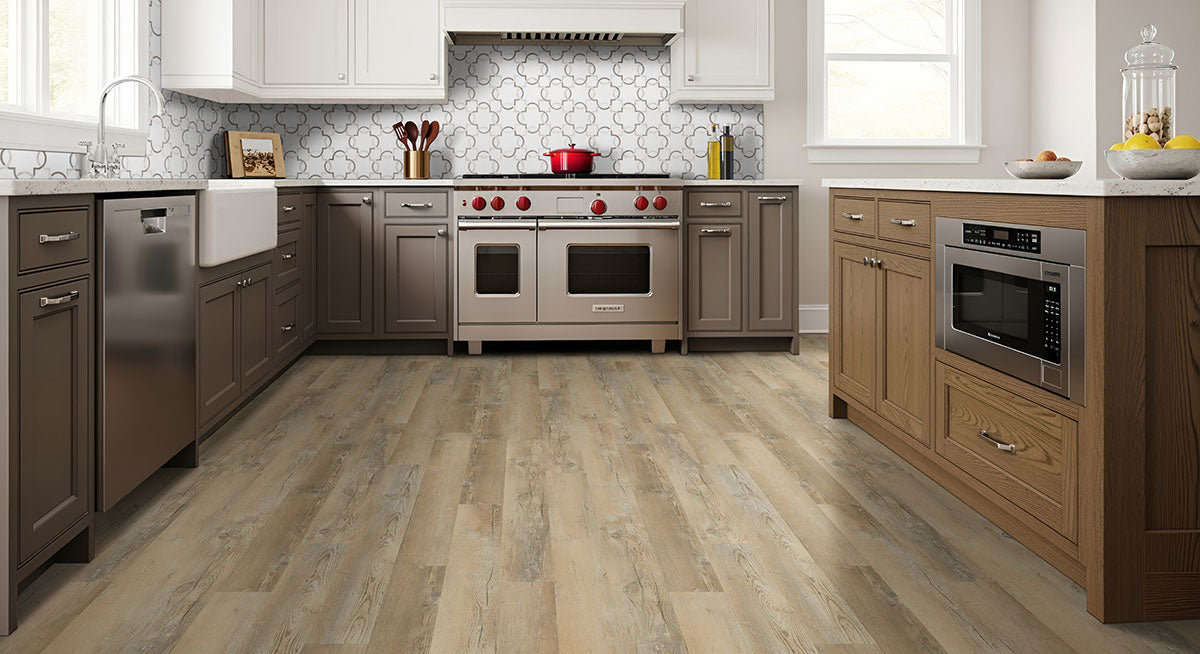 MSI Bianco Quatrefoil Polished Tile — surface detail in natural tonality
