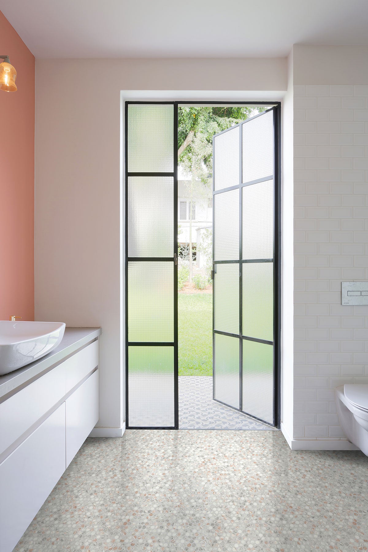 MSI Briar Rosa Penny Round Tile — surface detail in natural tonality