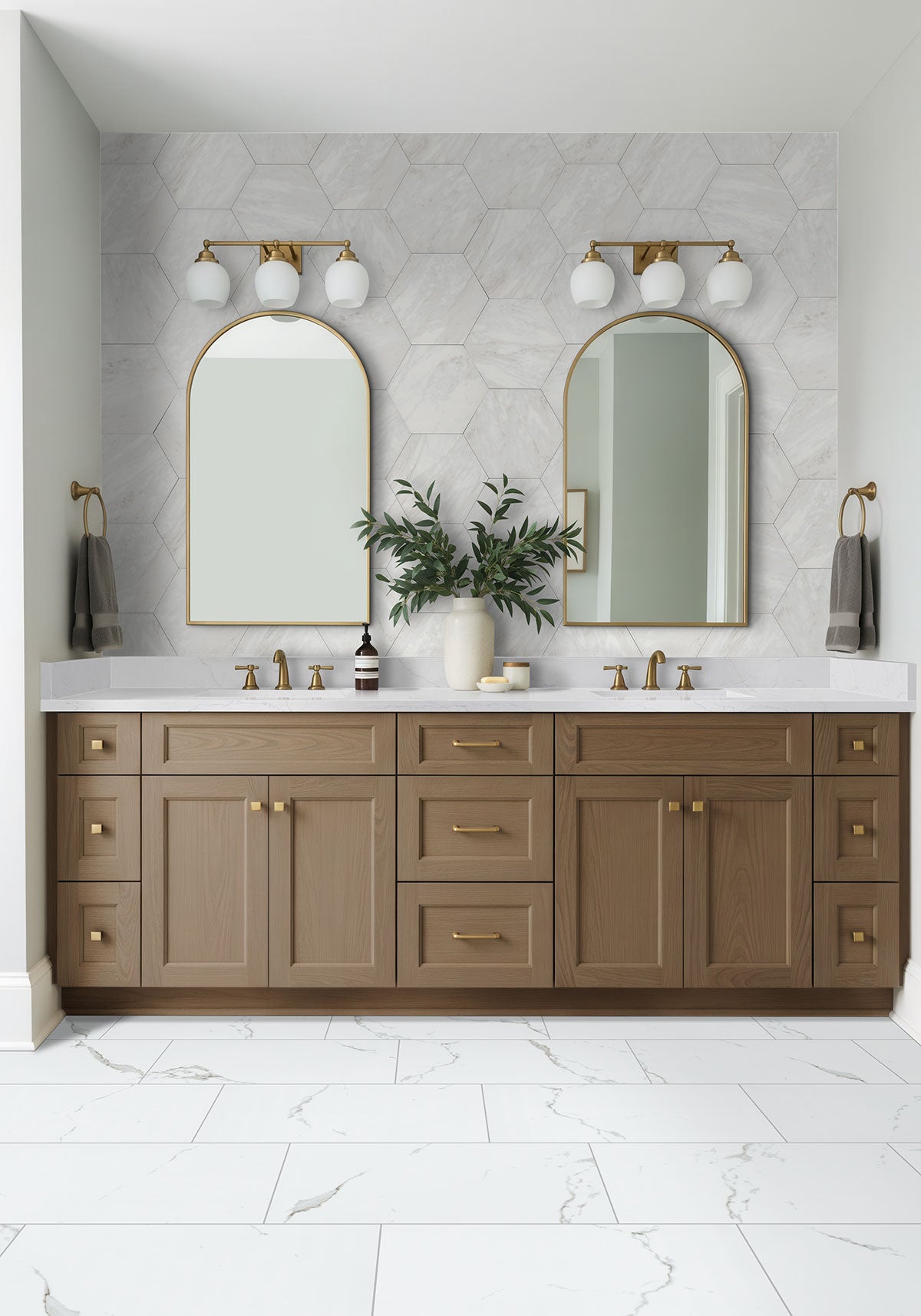 MSI Geoglam Calacatta Porcelain Tile — surface detail in natural tonality