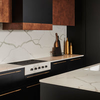 MSI Calacatta Classique Quartz — surface detail in natural tonality