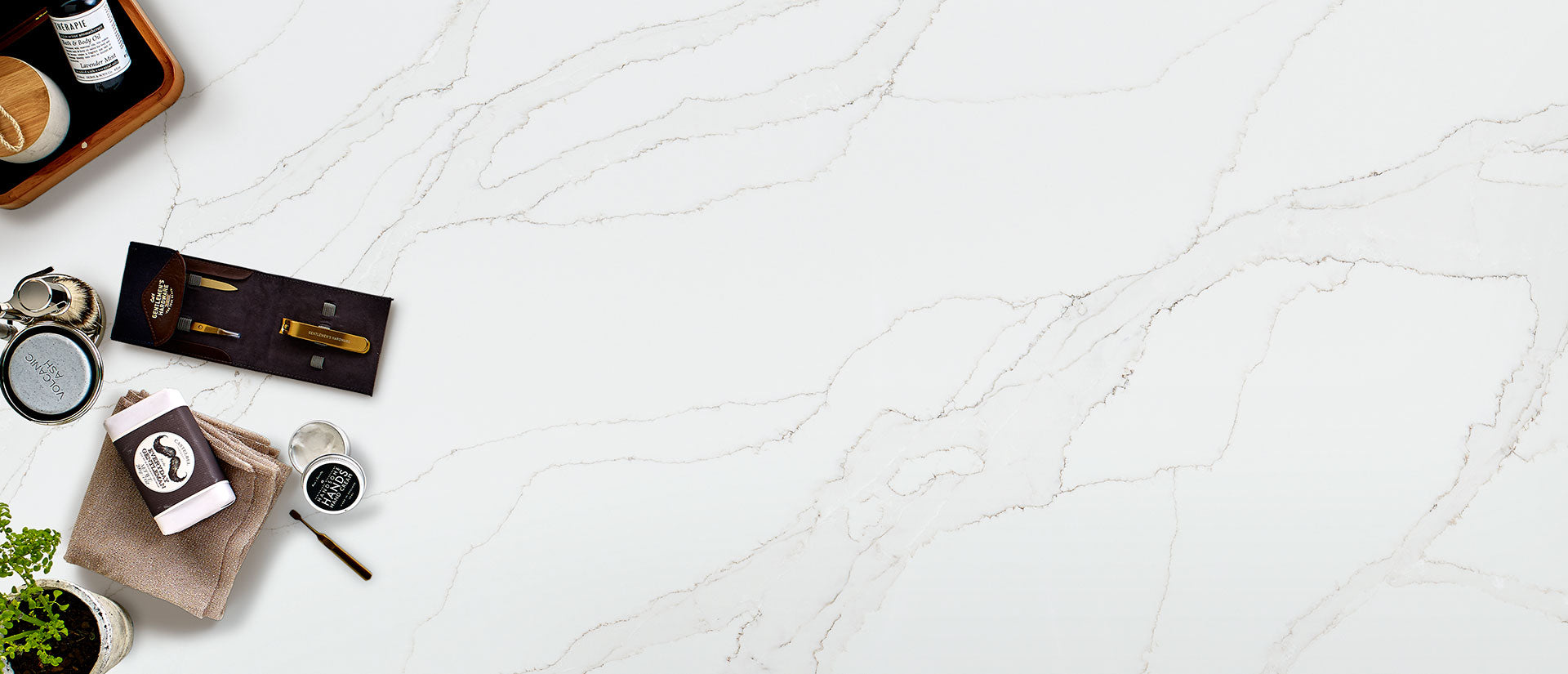 MSI Calacatta Izaro, surface detail in natural tonality engineered slab for kitchen and feature install
