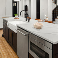 MSI Calacatta Sierra Quartz — surface detail in natural tonality