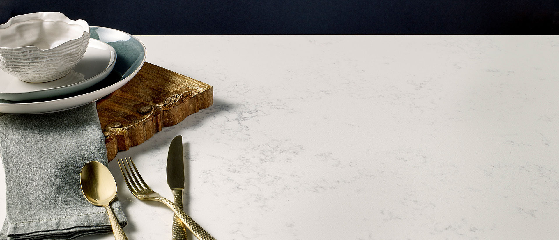 MSI Calacatta Vicenza Quartz — surface detail in natural tonality