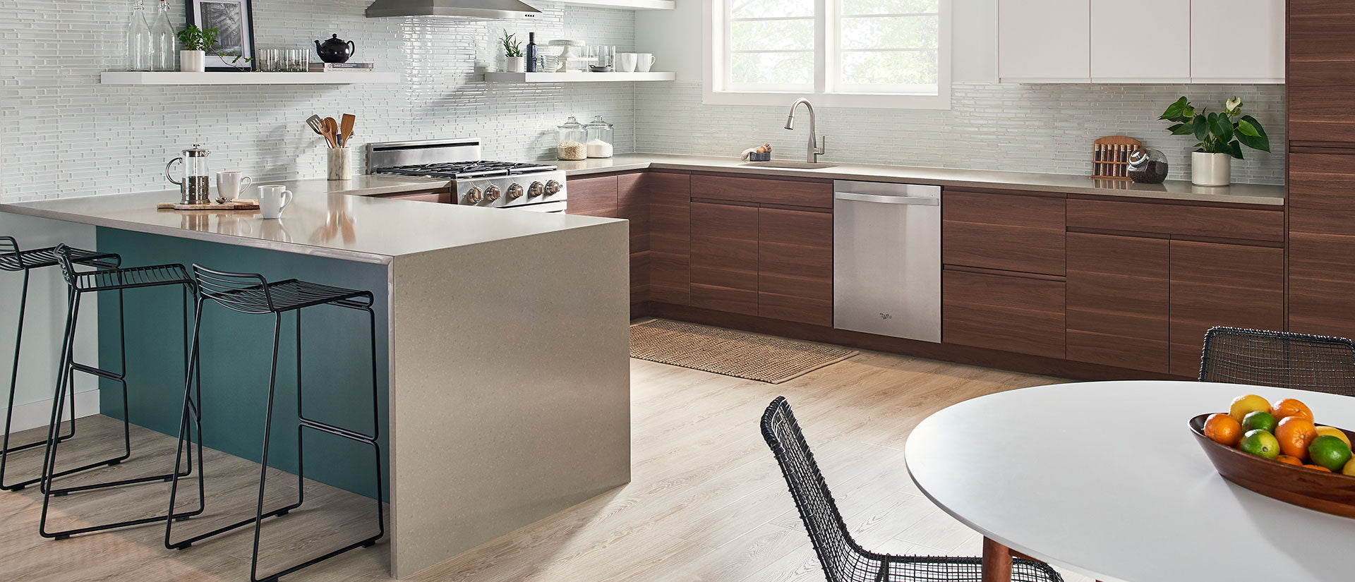 MSI Concerto Quartz — surface detail in natural tonality factory-finished eased edge ready for install