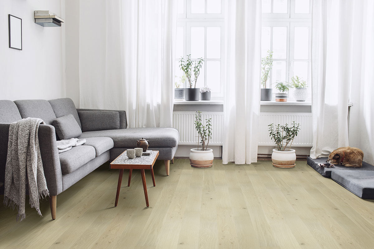 MSI Woodhills Coral Ash Oak Wood Flooring — surface detail in natural tonality