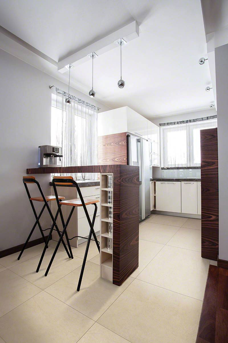 MSI Aria Cremita — surface detail in natural tonality through-bodied porcelain for full-room install