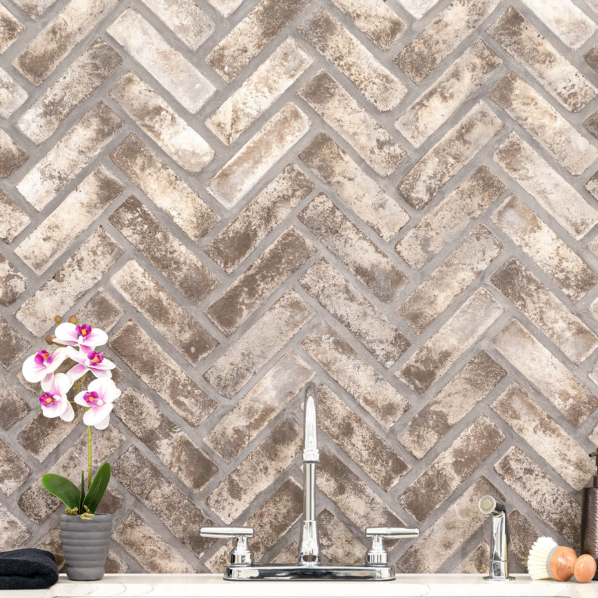 MSI Doverton Gray Reclaimed Clay Brick — surface detail in gray tonality
