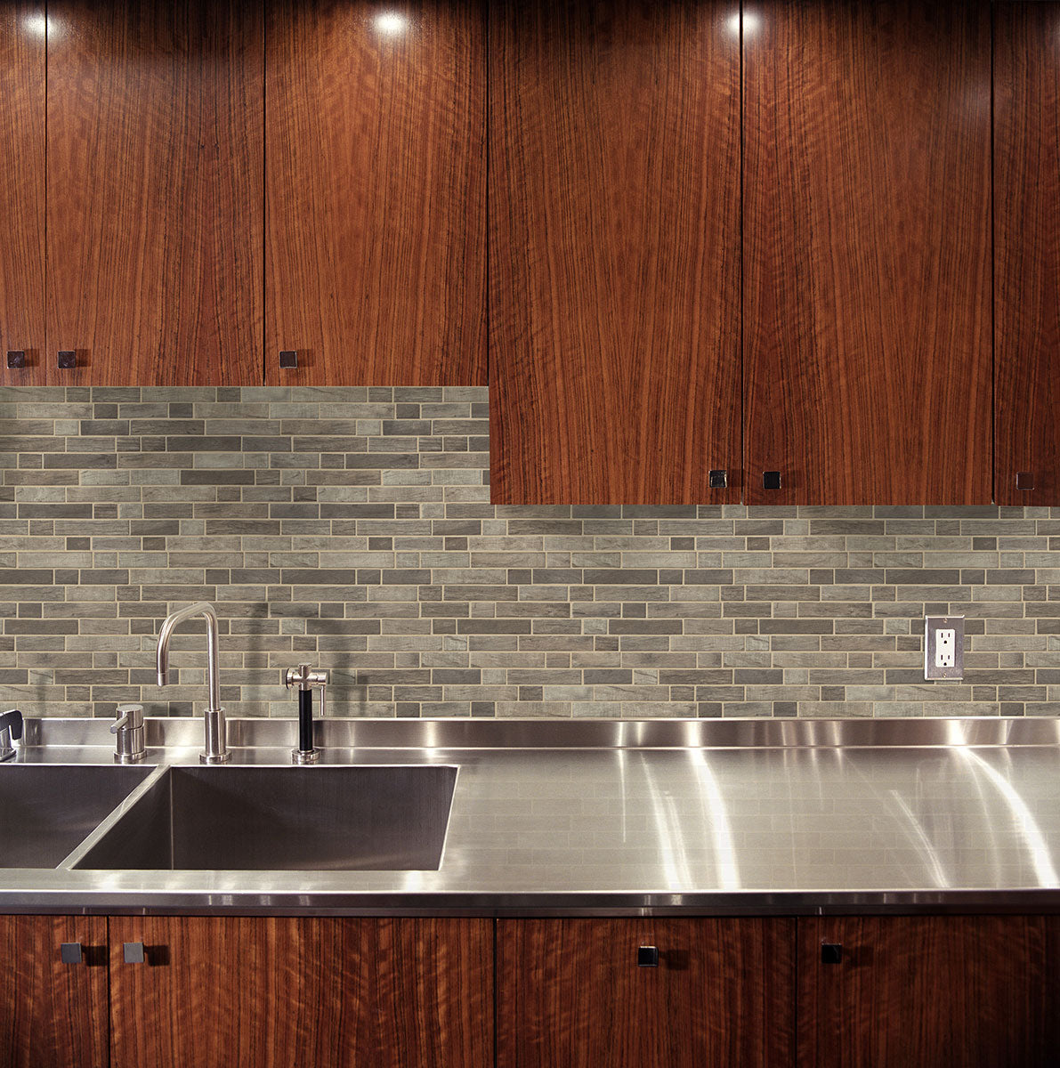 MSI Driftwood Interlocking Glass Tile — surface detail in natural tonality