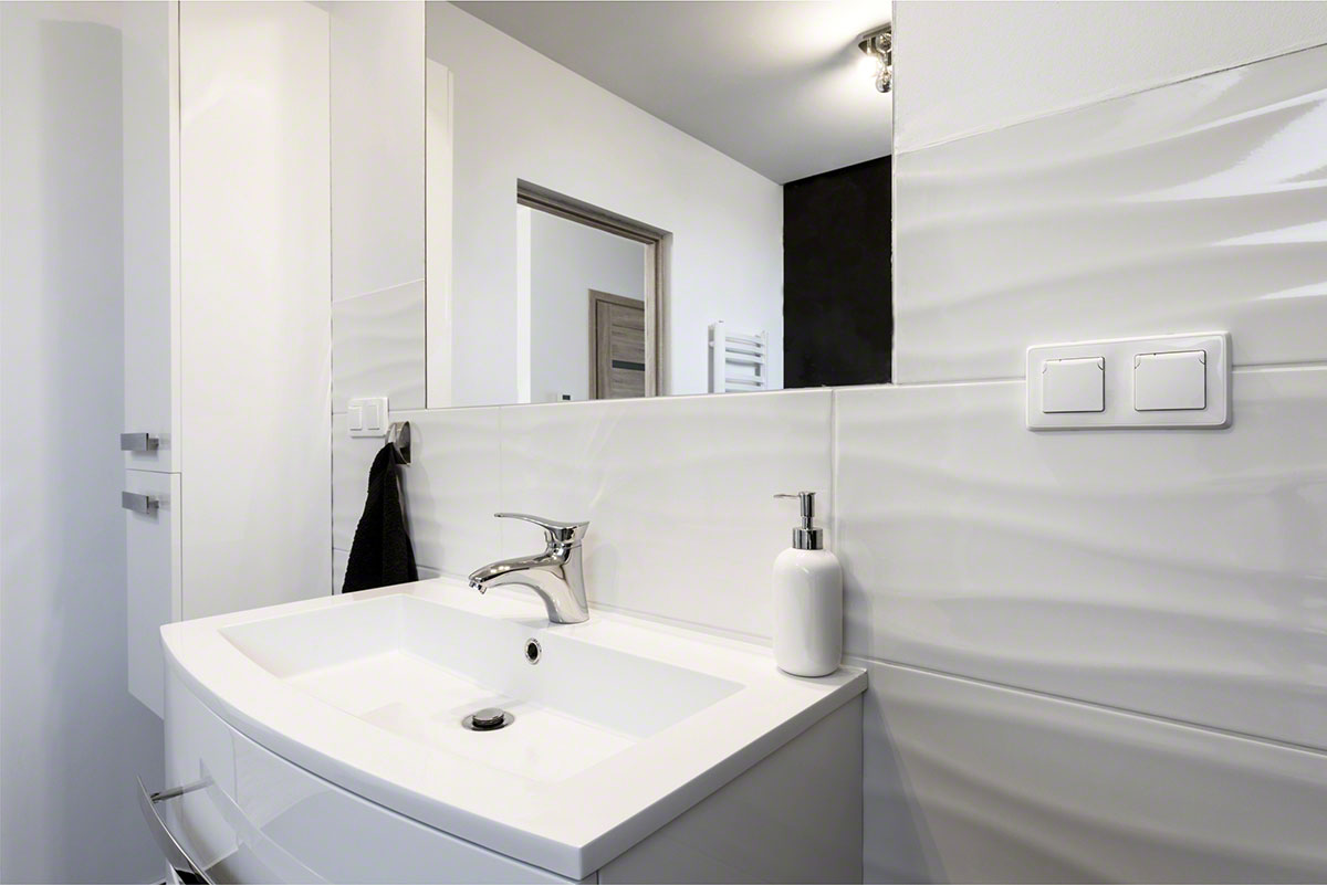 MSI Dymo Wavy White 3D Wall Tile — surface detail in white tonality