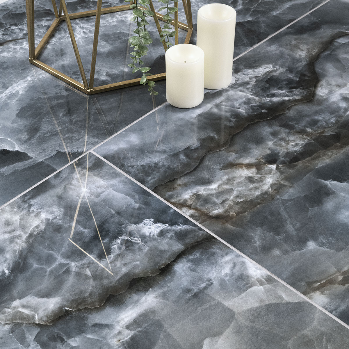 MSI Tourmaline 24 x 48 Polished — surface detail in natural tonality