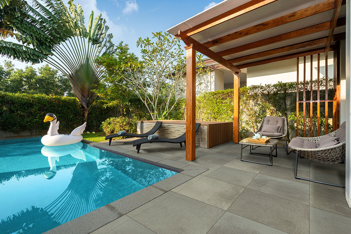 MSI Full Range Bluestone Porcelain Paver — surface detail in natural tonality