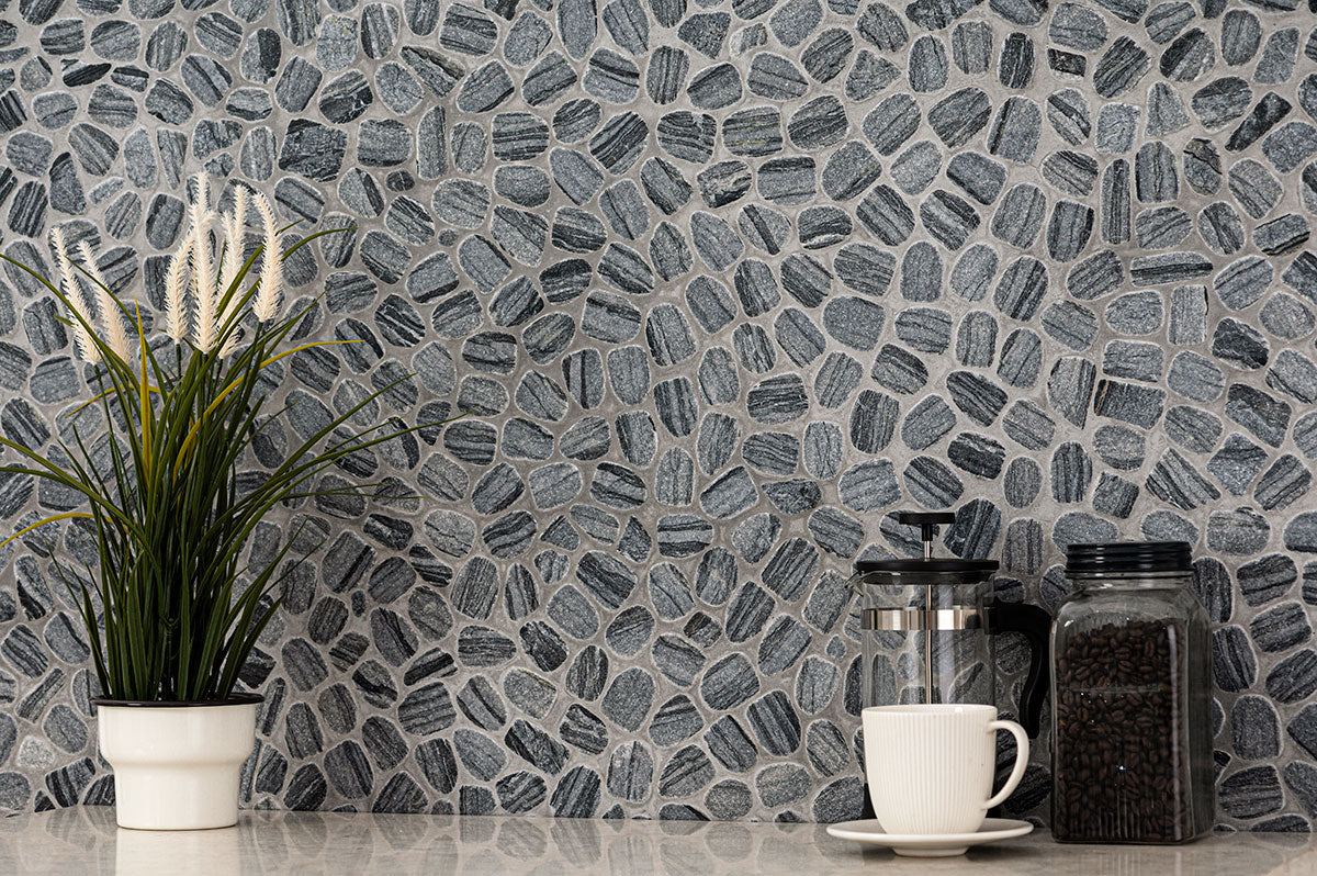 MSI Henley Pebble Tumbled — surface detail in natural tonality