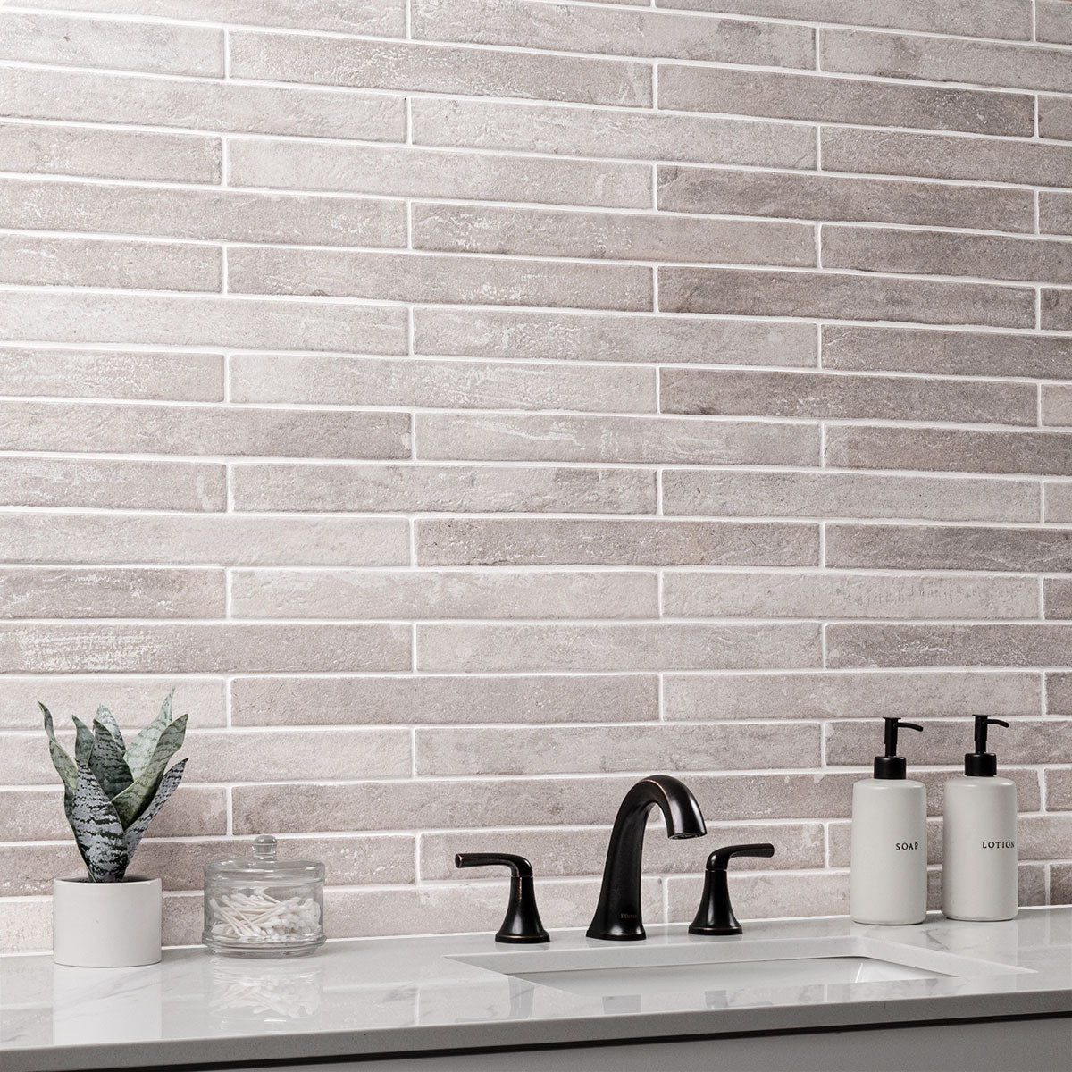 MSI Brickstone Ivory 2x18 — surface detail in ivory tonality