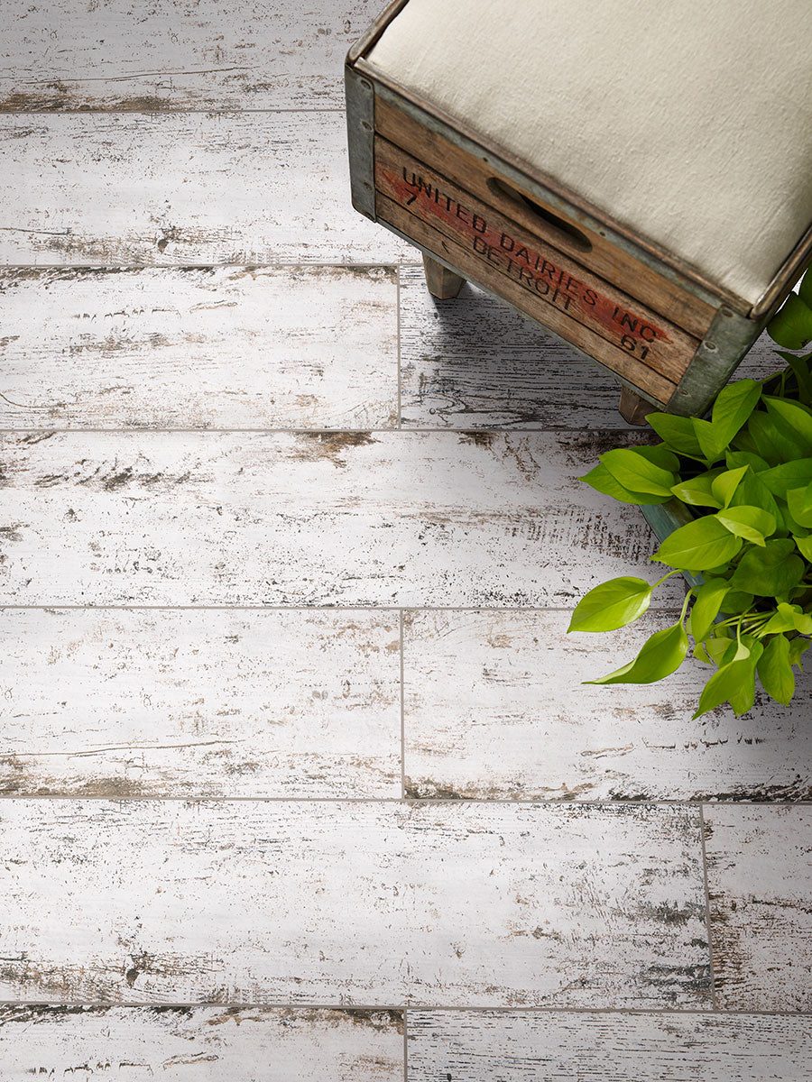 MSI Vintage Lace 8 x 36 Matte — surface detail in natural tonality