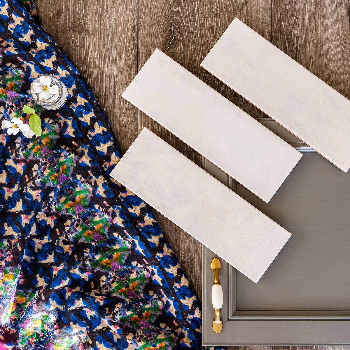 MSI Marza Pearl Subway Tile — surface detail in pearl tonality