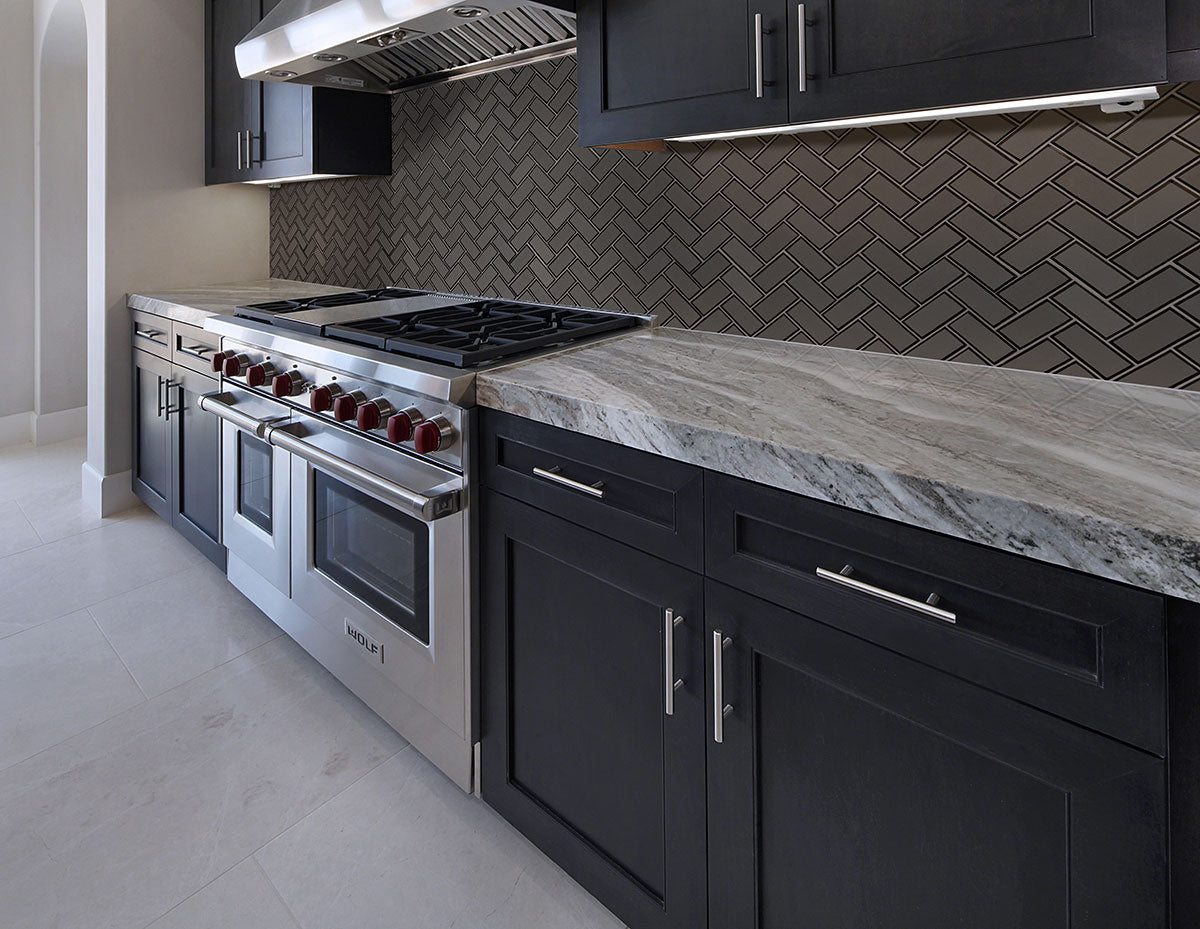 MSI Metallic Gray Bevel Herringbone 8mm — surface detail in gray tonality