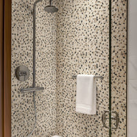 MSI Mix Marble Pebbles Tumbled Tile — surface detail in natural tonality
