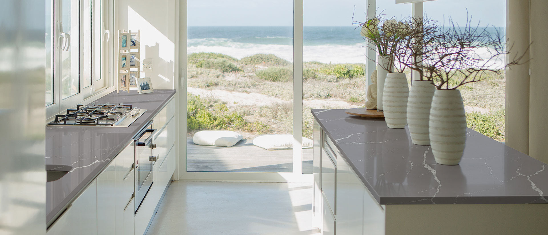 MSI Calacatta Laza Grigio, surface detail in natural tonality, third view