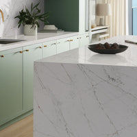 MSI Calacatta Viraldi Quartz — surface detail in natural tonality