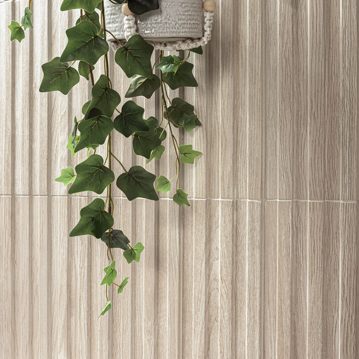 MSI HipHop Sinfonia Hip Hop Abedul Fluted Tile — surface detail in natural tonality
