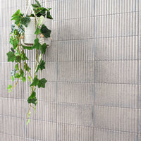 MSI Piano Sinfonia Ceniza Fluted Tile — surface detail in natural tonality