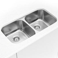 MSI 18G 50/50 — surface detail in natural tonality heavy-gauge undermount single-bowl kitchen sink