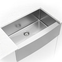 MSI Handcrafted Farmhouse with Apron 16G 3321 Sinks — surface detail in natural tonality