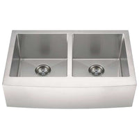 MSI Handcrafted Farmhouse With Apron 16G 50/50-3321 Sinks — surface detail in natural tonality