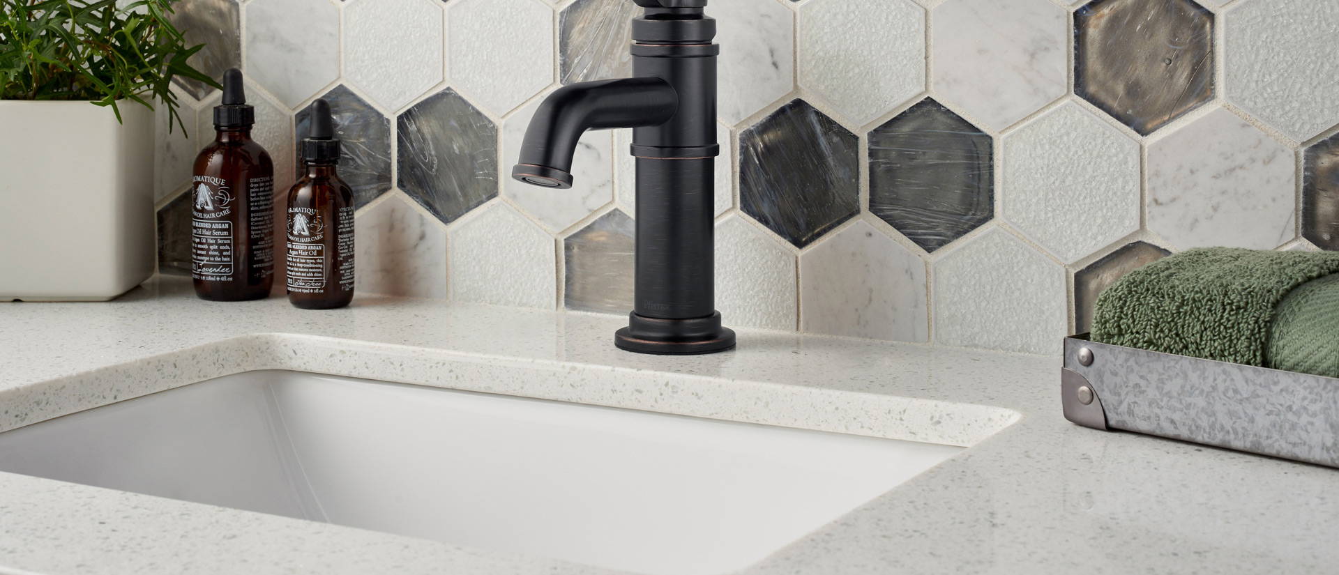 MSI Sparkling White - Quartz Island Countertop